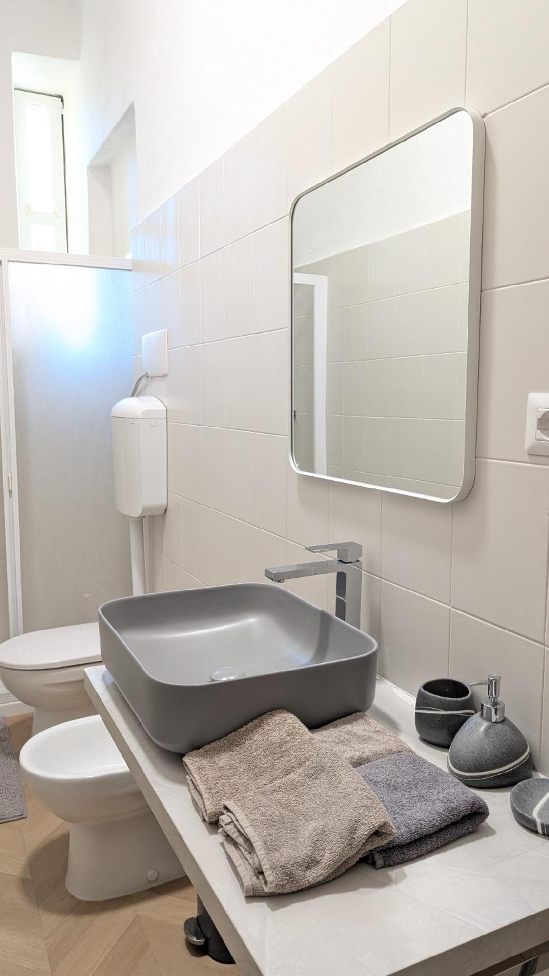 Grand Central 1845 - 2 Bedrooms Design Flat 베르가모 외부 사진
